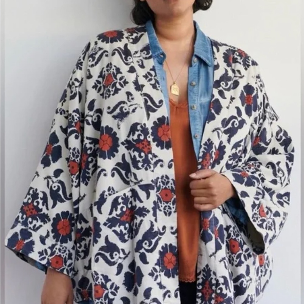 Floral Patterned oversized Kimono Jacket